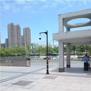 監(jiān)控立桿