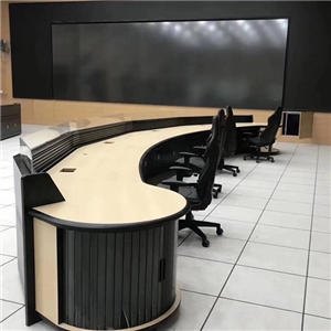 操作臺(tái)